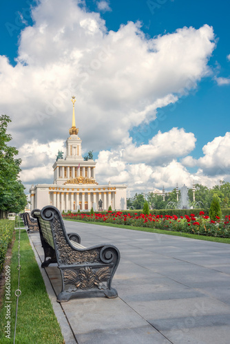 Obraz na płótnie Sight of Moscow: Exhibition of achievements of the national economy of the USSR w salonie