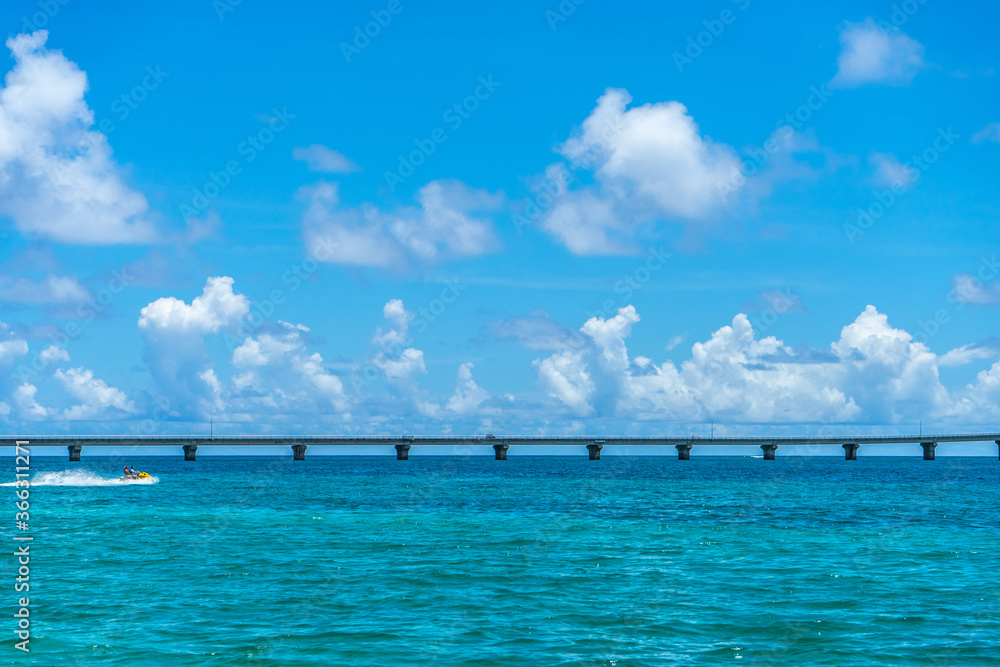 沖縄　宮古島の来間大橋