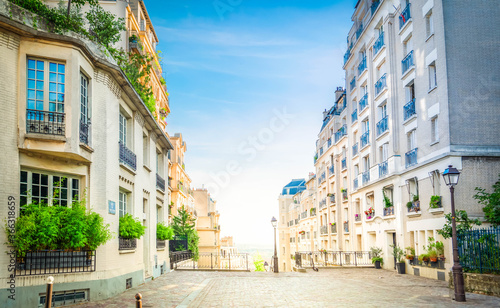 Fototapeta Naklejka Na Ścianę i Meble -  Monmartre street, Paris, France