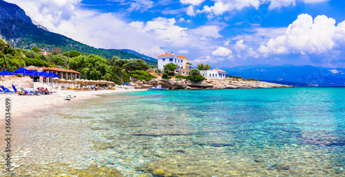 Fototapeta Naklejka Na Ścianę i Meble -  Greece. Idyllic beautiful beaches of Samos island - beautiful Limnionas beach