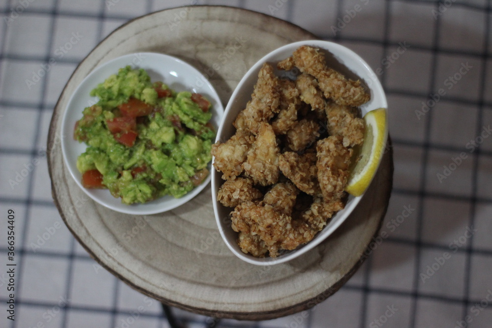 Snack de Pollo con avena y guacamole Snack de Pollo con avena y guacamole