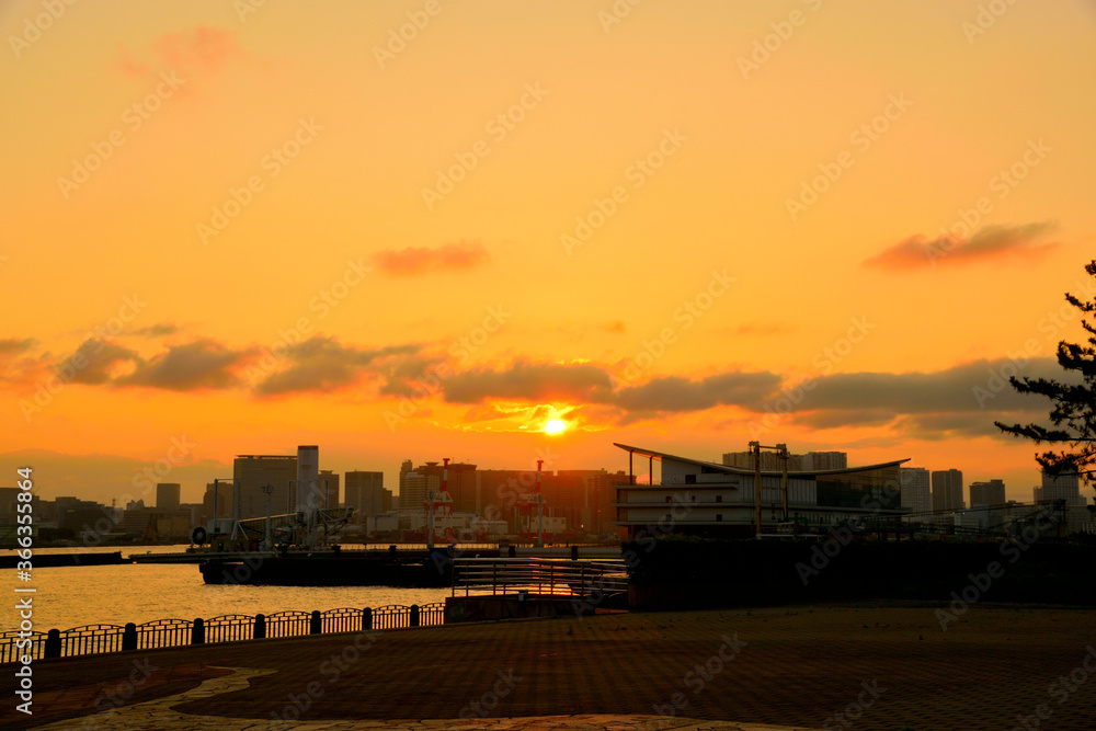 青海南ふ頭公園 夕景/Beautiful sunsetscenery from Aomi Minami Futo Park
