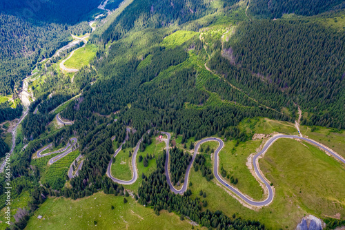 Transalpina Bergstrasse in Rum  nien aus der Luft