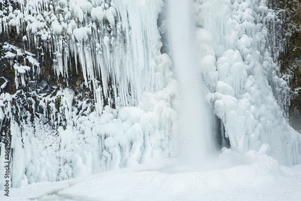 Horsetail falls following an ice storm in the Columbia River Gorge, east of Portland, Oregon Horsetail falls following an ice storm in the Columbia River Gorge, east of Portland, Oregon