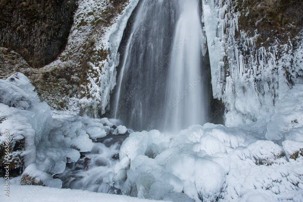 Wahkeena falls following an ice storm in the Columbia River Gorge, east of Portland, Oregon Wahkeena falls following an ice storm in the Columbia River Gorge, east of Portland, Oregon