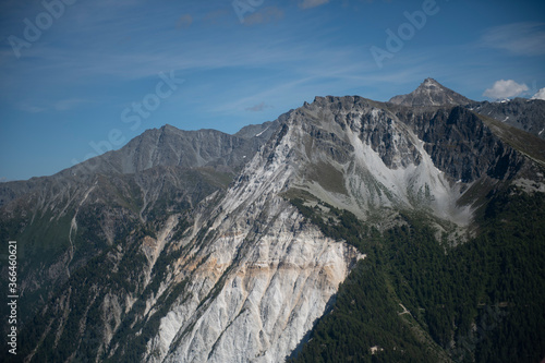 Vol au dessus des Alpes Suisses © Thierry