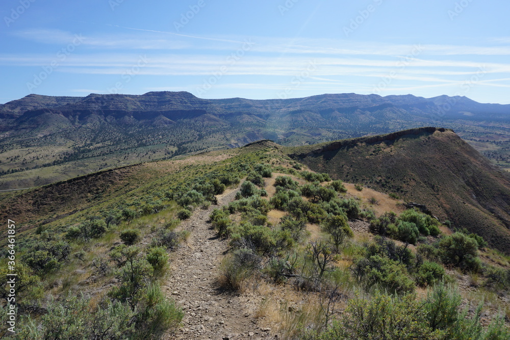 Carroll Rim Trail - John Day Fossil Beds National Monument Painted Hills Unit - Oregon, United States