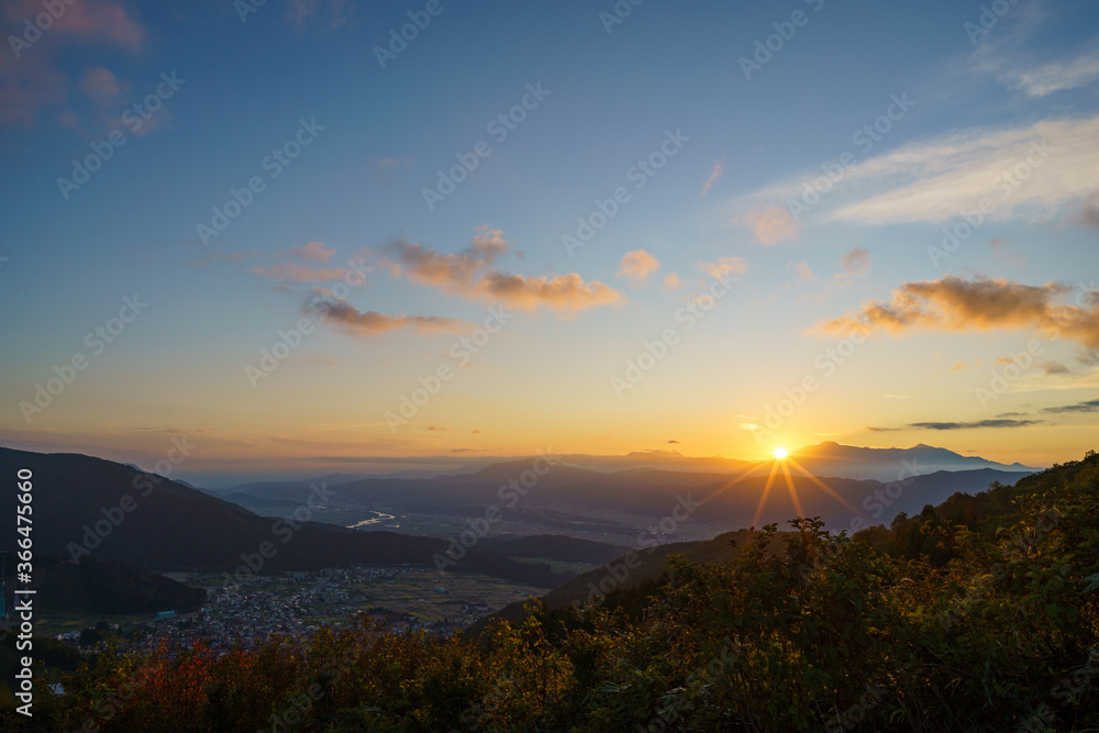 Obraz premium 日本の夕日百選 野沢温泉村