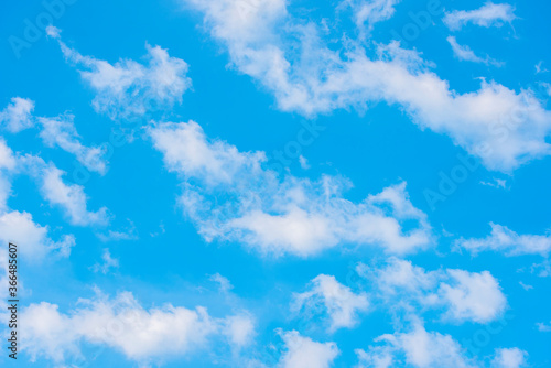 Fototapeta Naklejka Na Ścianę i Meble -  Beauty white cloud and blue sky