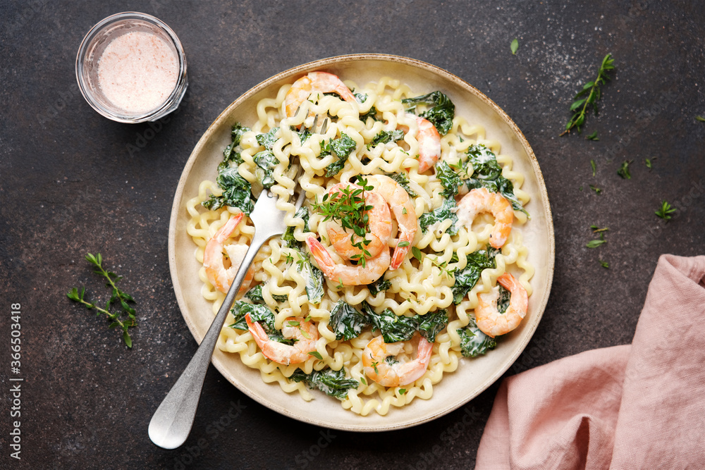 Spaghetti Spirals with Shrimp, Spinach or Kale and Creamy Sauce