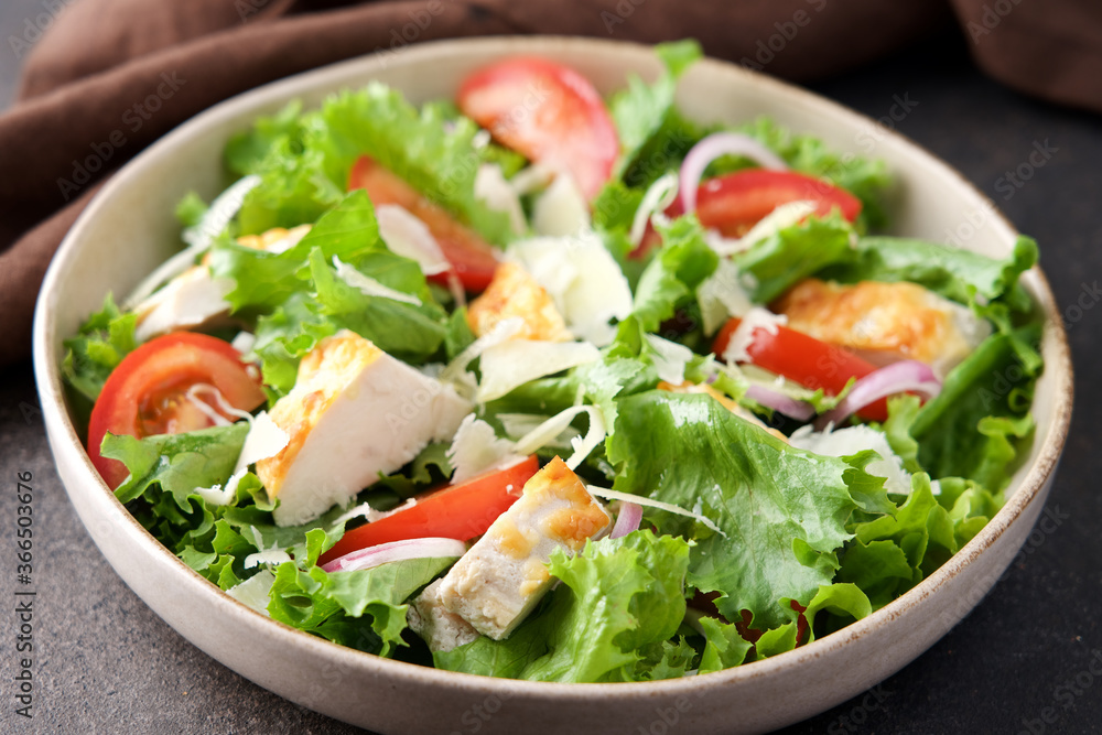 Chicken salad with tomatoes and parmesan cheese Chicken salad with tomatoes and parmesan cheese