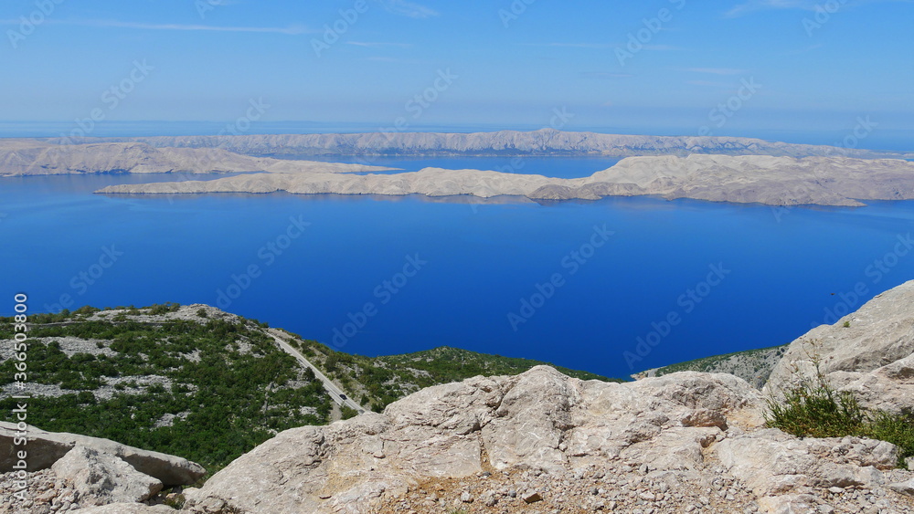 Blick auf die Insel Pag in Norddalmatien, Kroatien, Südosteuropa Blick auf die Insel Pag in Norddalmatien, Kroatien, Südosteuropa