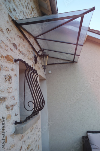 Porche Maison Pierre