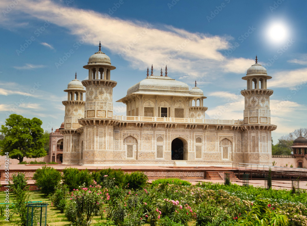 Indian famous landmark example of Mughal architecture