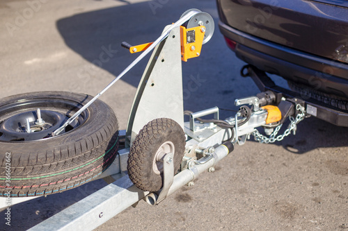 Konstfotografi tow hitch for towing a trailer by a passenger car