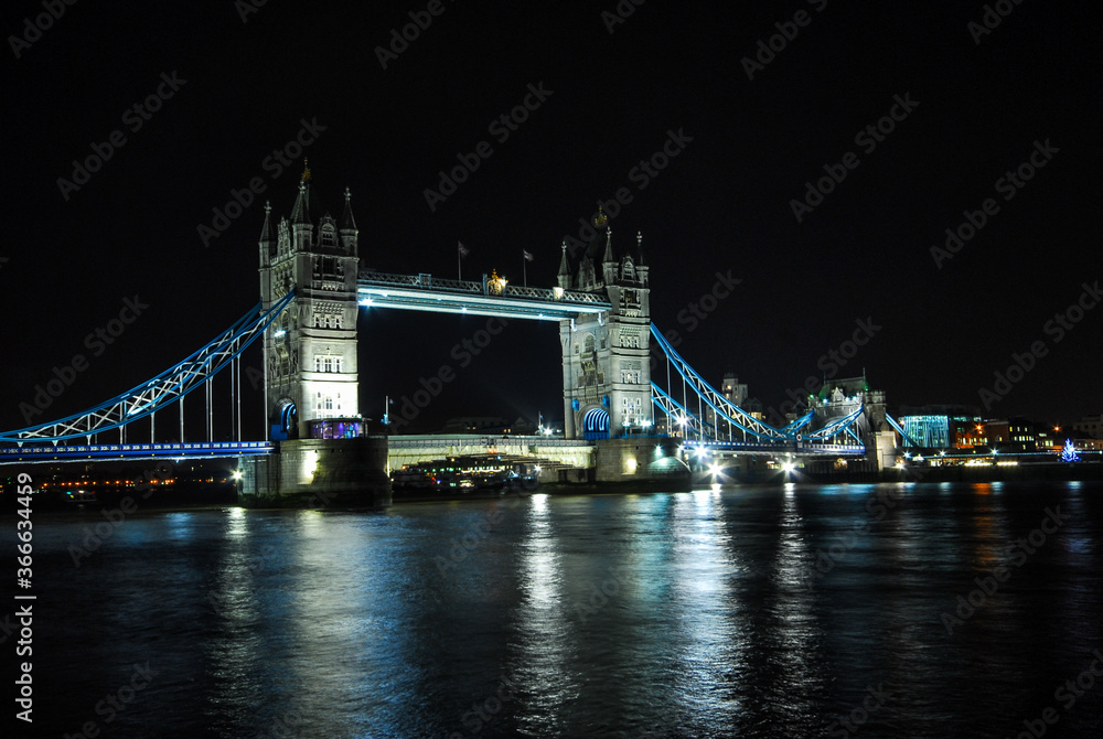 Obraz premium Tower Bridge at night, London
