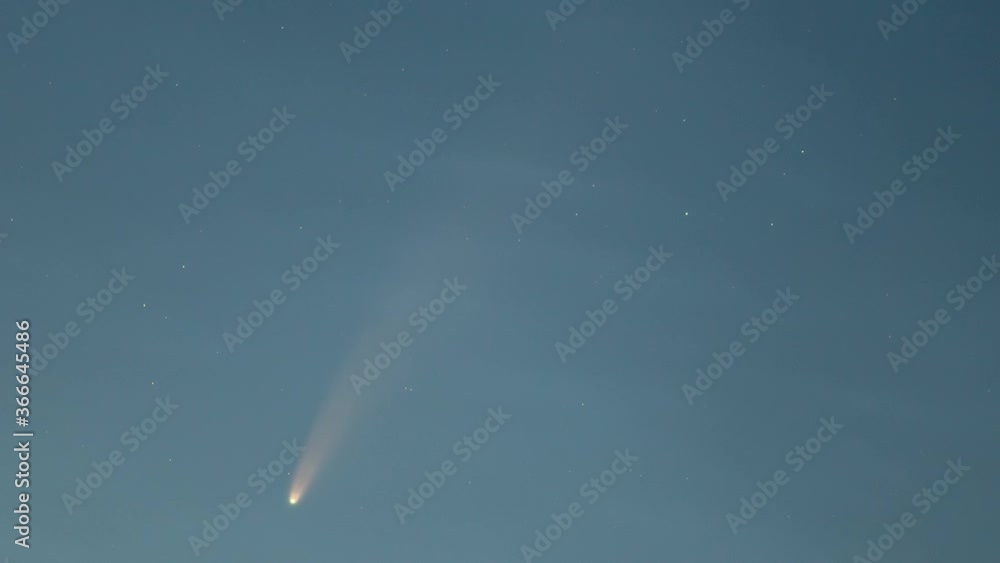 Comet C/2020 F3 NEOWISE time-lapse with noctilucent cloud background Comet C/2020 F3 NEOWISE time-lapse with noctilucent cloud background