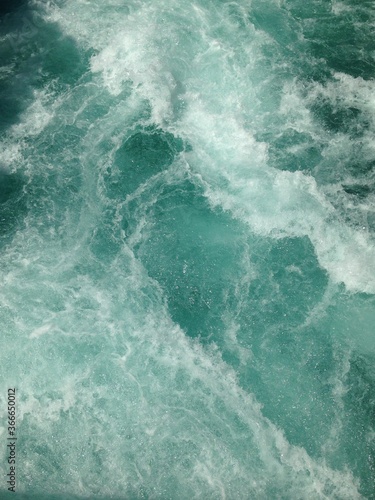 Fototapeta Naklejka Na Ścianę i Meble -  Waves of a river in New Zealand