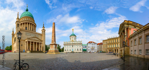 Potsdam, neue Stadtmitte mit Nikolaikirche
