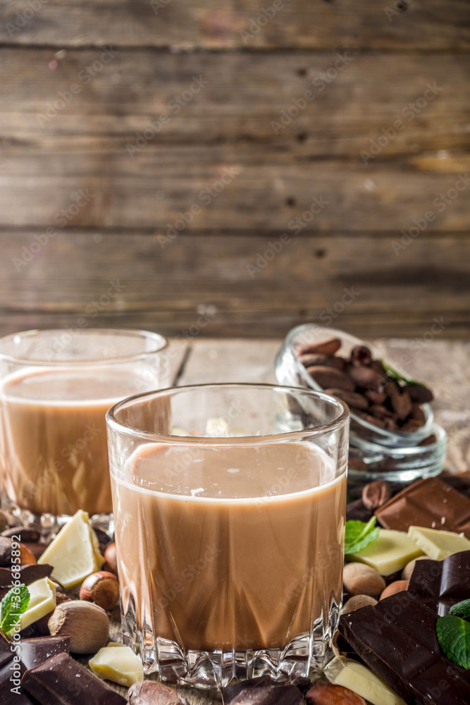 Sweet chocolate liqueur Sweet chocolate liqueur