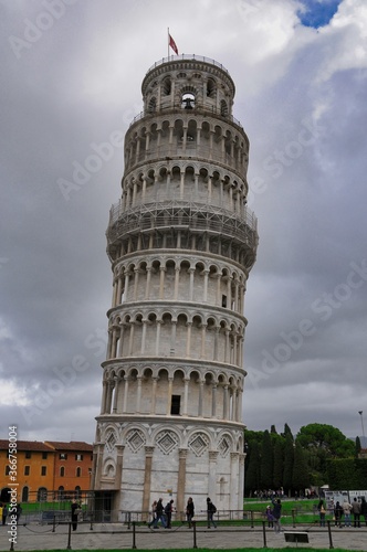 leaning tower of pisa italy