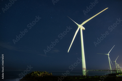 風力発電　エコ © Tsutomu