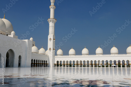 Famous Sheikh Zayed mosque in Abu Dhabi, United Arab Emirates