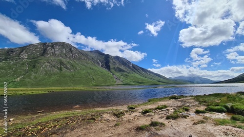 Fototapeta Naklejka Na Ścianę i Meble -  lake in the mountains