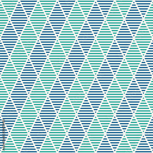 Seamless pattern with hatched diamonds. Argyle wallpaper. Rhombuses and lozenges motif. Repeated geometric figures