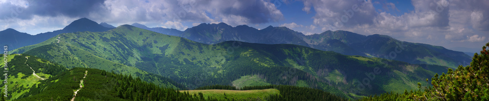 Panorama Tatry Zachodnie - Widok z góry Grześ na Tatry Rohackie Panorama Tatry Zachodnie - Widok z góry Grześ na Tatry Rohackie
