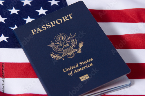 Cuadro en lienzo American passport against the U.S. flag