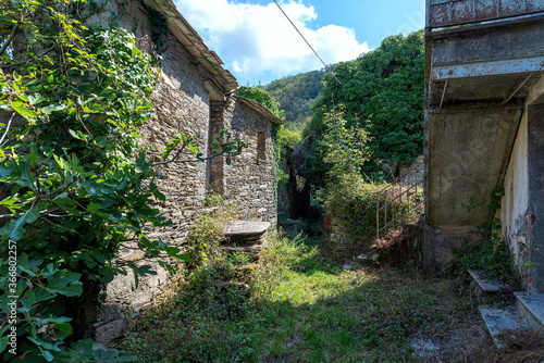 Obraz na płótnie Village Costa di Soglio - ancient residential nucleus in the Municipality of Orero - Liguria - Italy w salonie