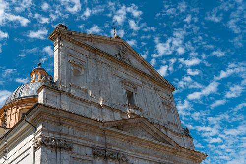 Spoleto, splendida cittadina umbra, patria del Festival dei Due Mondi, manifestazione internazionale di musica, arte, cultura e spettacolo 