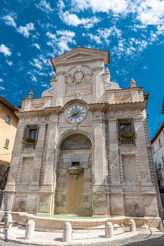 Spoleto, splendida cittadina umbra, patria del Festival dei Due Mondi, manifestazione internazionale di musica, arte, cultura e spettacolo 