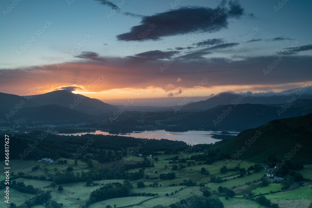 Obraz premium sunset in the mountains