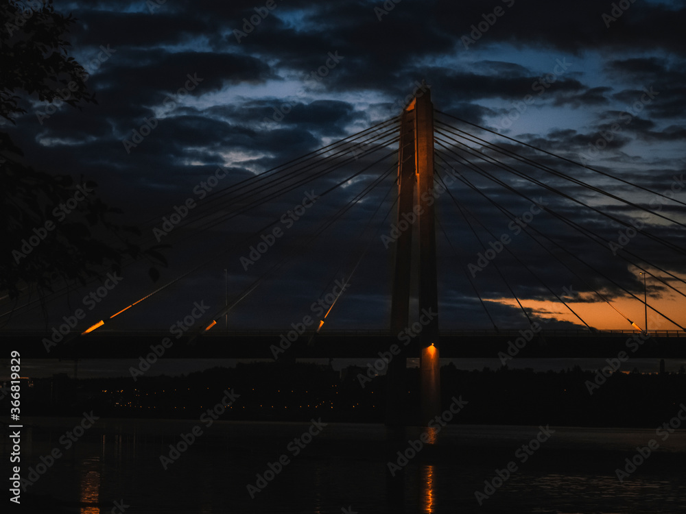 Obraz premium bridge at night
