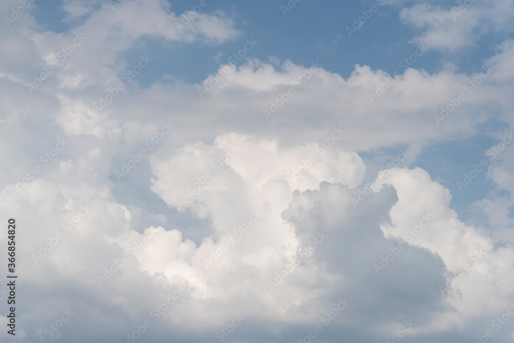 Heavy Clouds on the Sky Heavy Clouds on the Sky