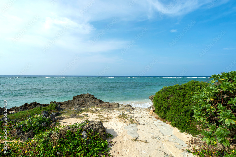 沖縄県　波照間島のブドゥマリ浜