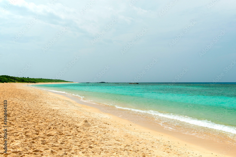 Fototapeta premium 沖縄県 波照間島のニシ浜