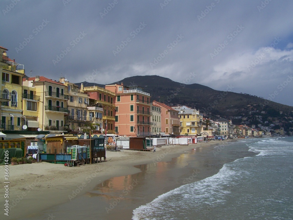 Strand von Alassio Italien