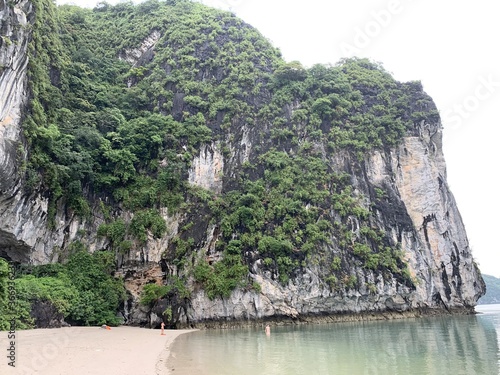 Plage de la baie d'Halong, Vietnam