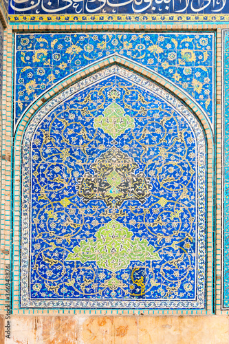 Masjed-e Imam Mosque, Wall decorated with polychrome tiles, Maydam-e Iman square, Esfahan, Iran