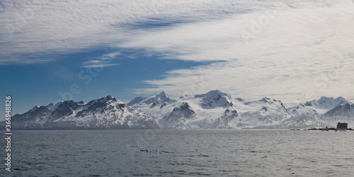 King Haakon Bay, snow covered mountains and glaciers, South Georgia, South Georgia and the Sandwich Islands, Antarctica © Gabrielle