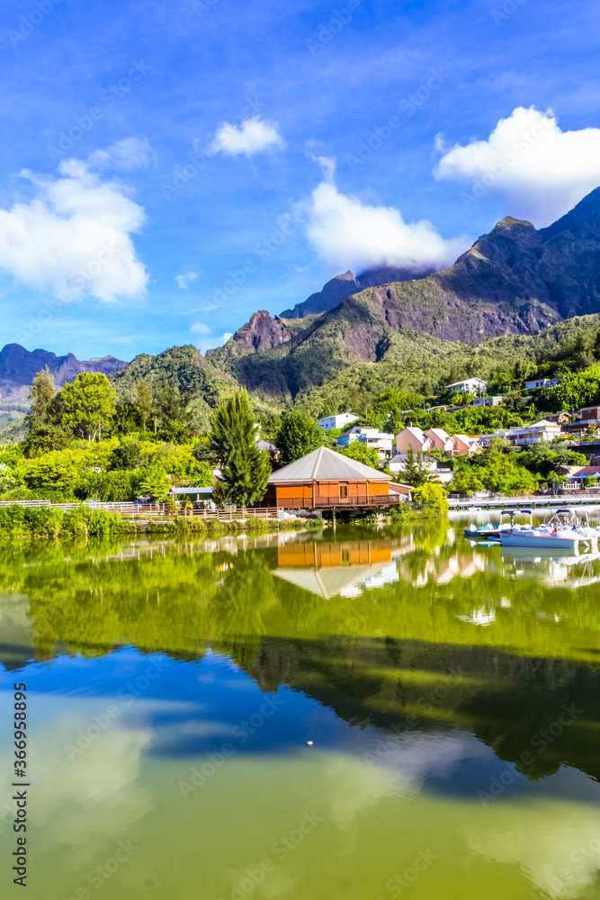 Fototapeta premium Mare à joncs, cirque de Cilaos, île de la Réunion 