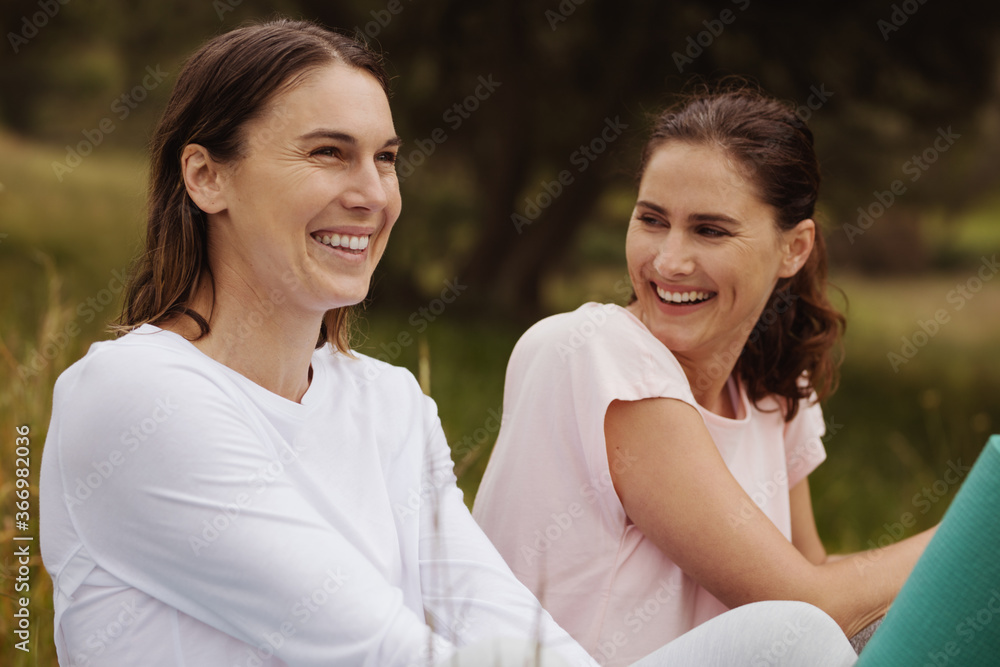 Fototapeta premium Friends spending time together