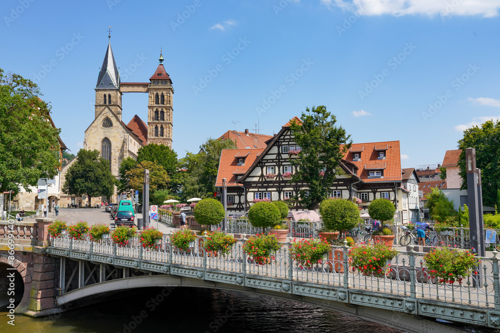 Naklejka premium view of the old town of Esslingen with the St. Dionys church in the background