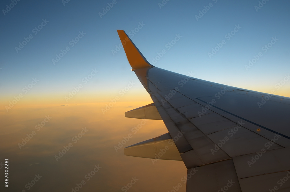 Fototapeta premium wing of airplane