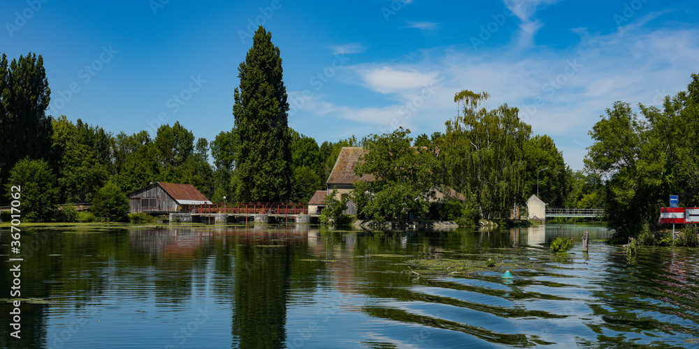 fluvial stroll on the loing