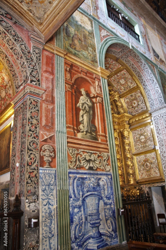 Madère, colonne de la cathédrale de Funchal