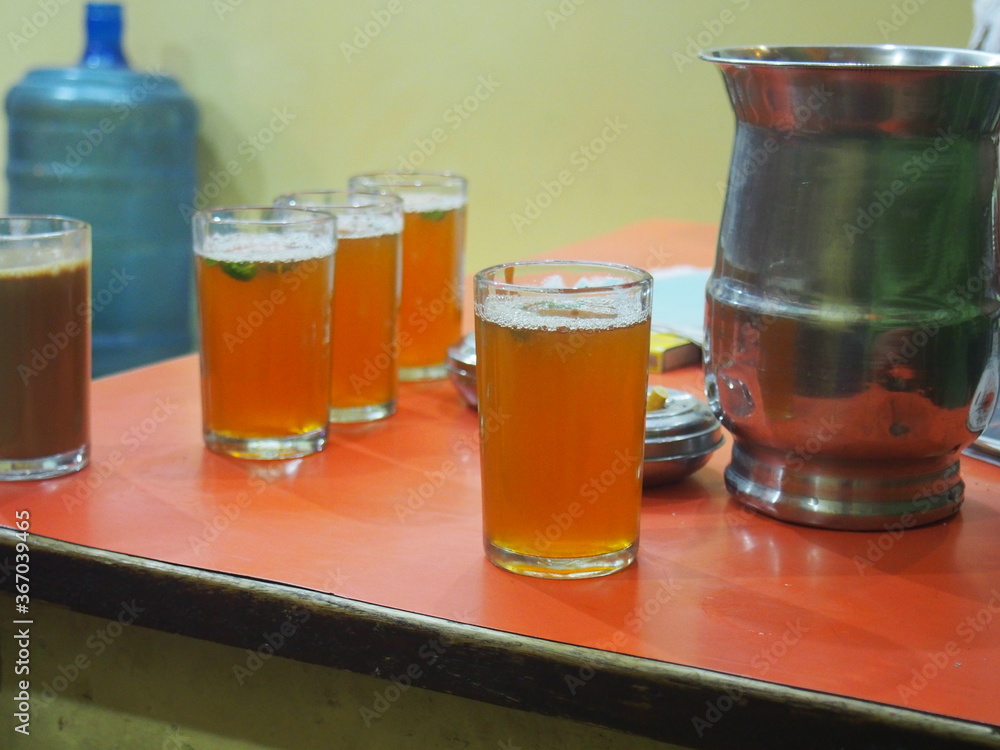 Εκτύπωση καμβά Cheap and delicious lemon tea found around town, Varanasi, Uttarpradesh, North I
